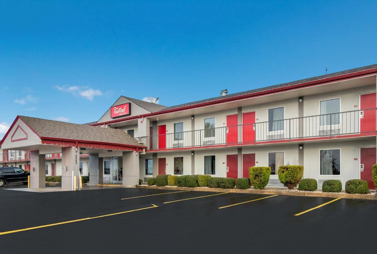 Red Roof Inn & Suites Jackson, Tn Екстер'єр фото