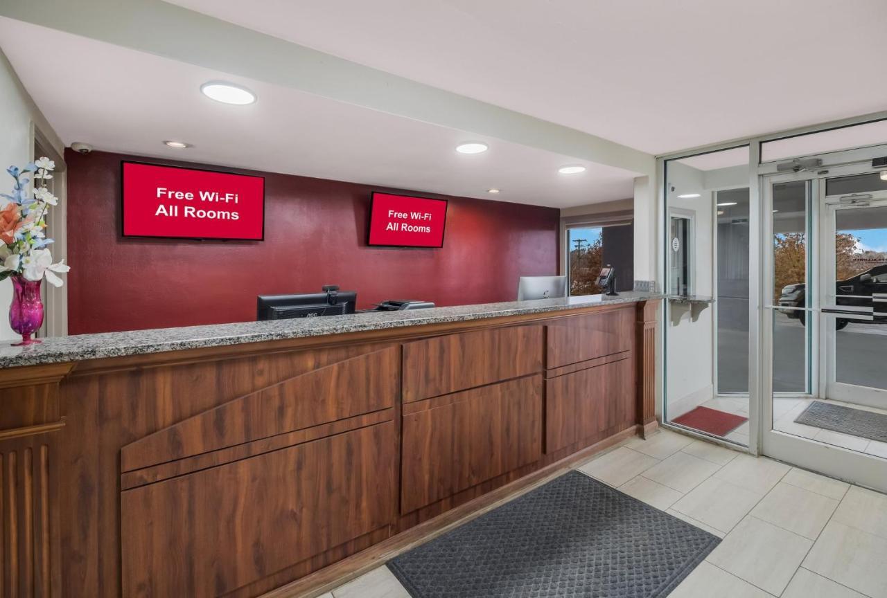 Red Roof Inn & Suites Jackson, Tn Екстер'єр фото