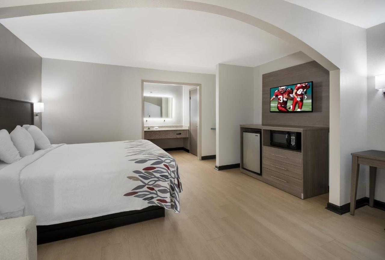 Red Roof Inn & Suites Jackson, Tn Екстер'єр фото
