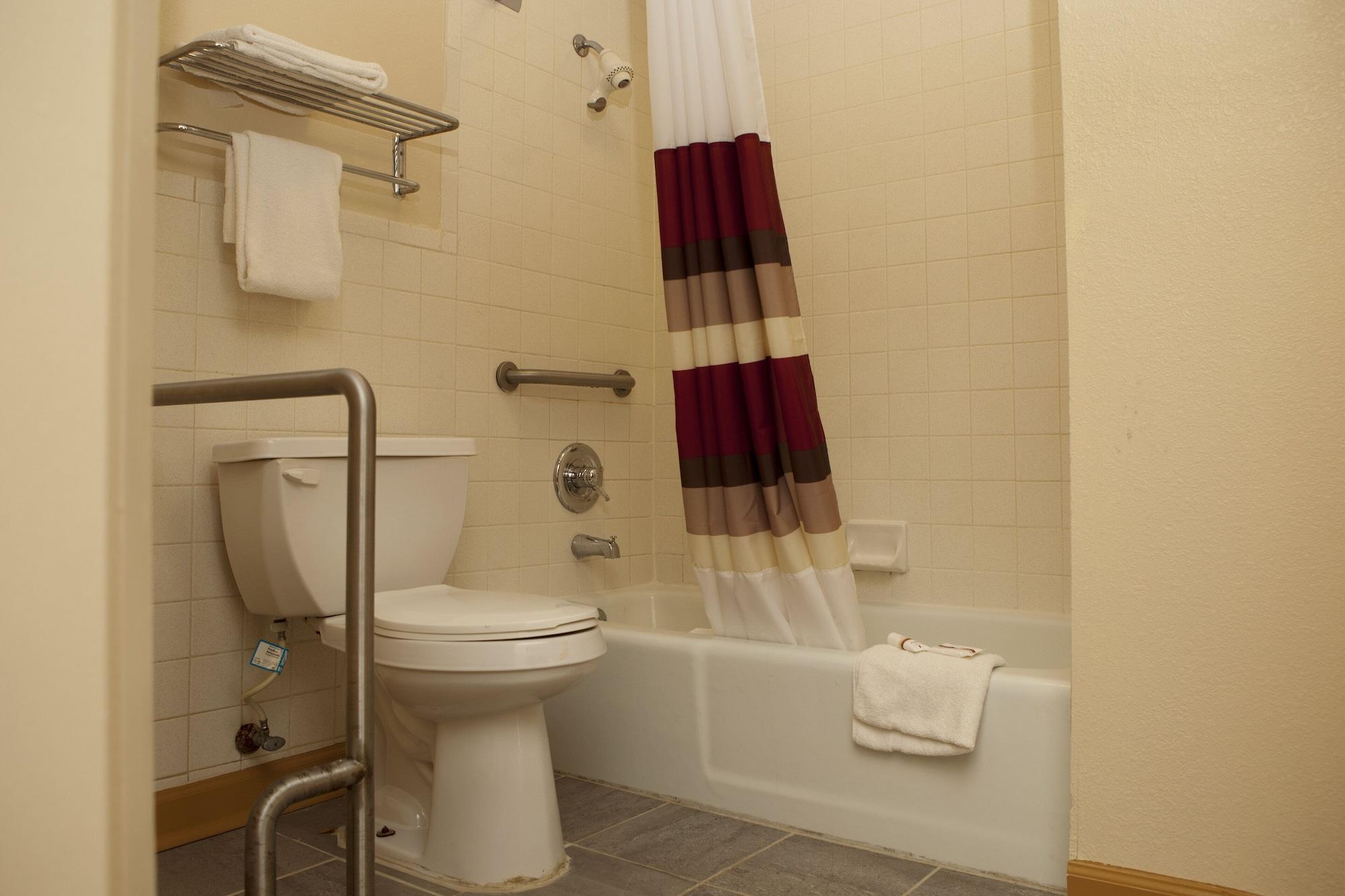 Red Roof Inn & Suites Jackson, Tn Екстер'єр фото