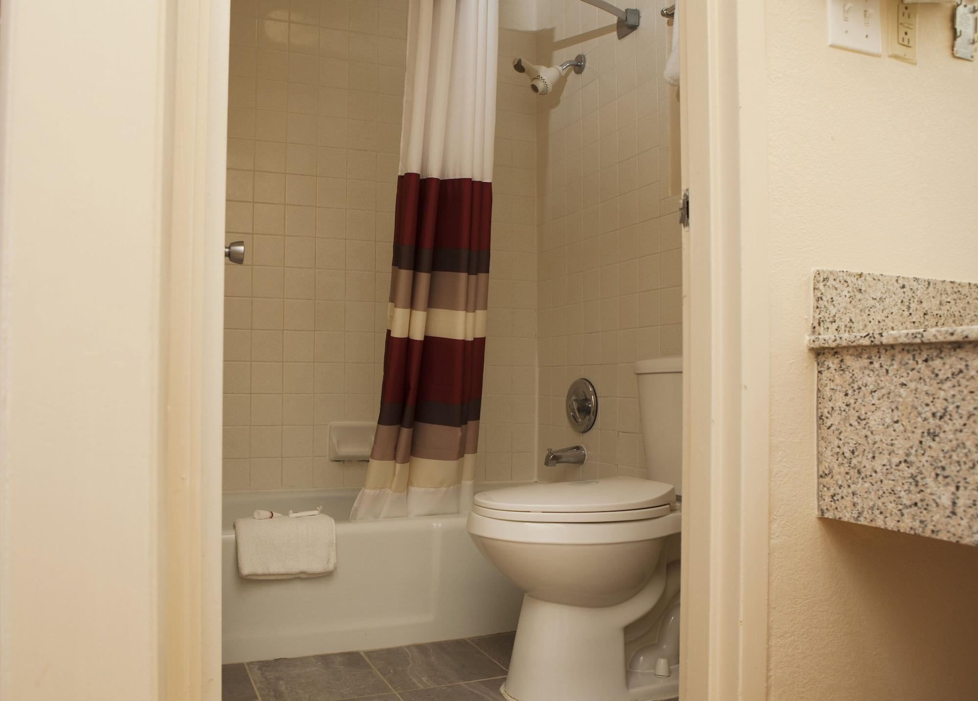 Red Roof Inn & Suites Jackson, Tn Екстер'єр фото
