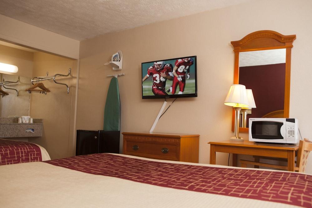 Red Roof Inn & Suites Jackson, Tn Екстер'єр фото
